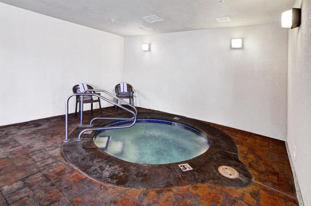 Hotel Hampton & 3*