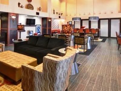 Hotel Hampton &